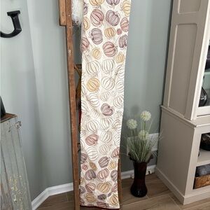 Elegant Cream and Brown Table Runner